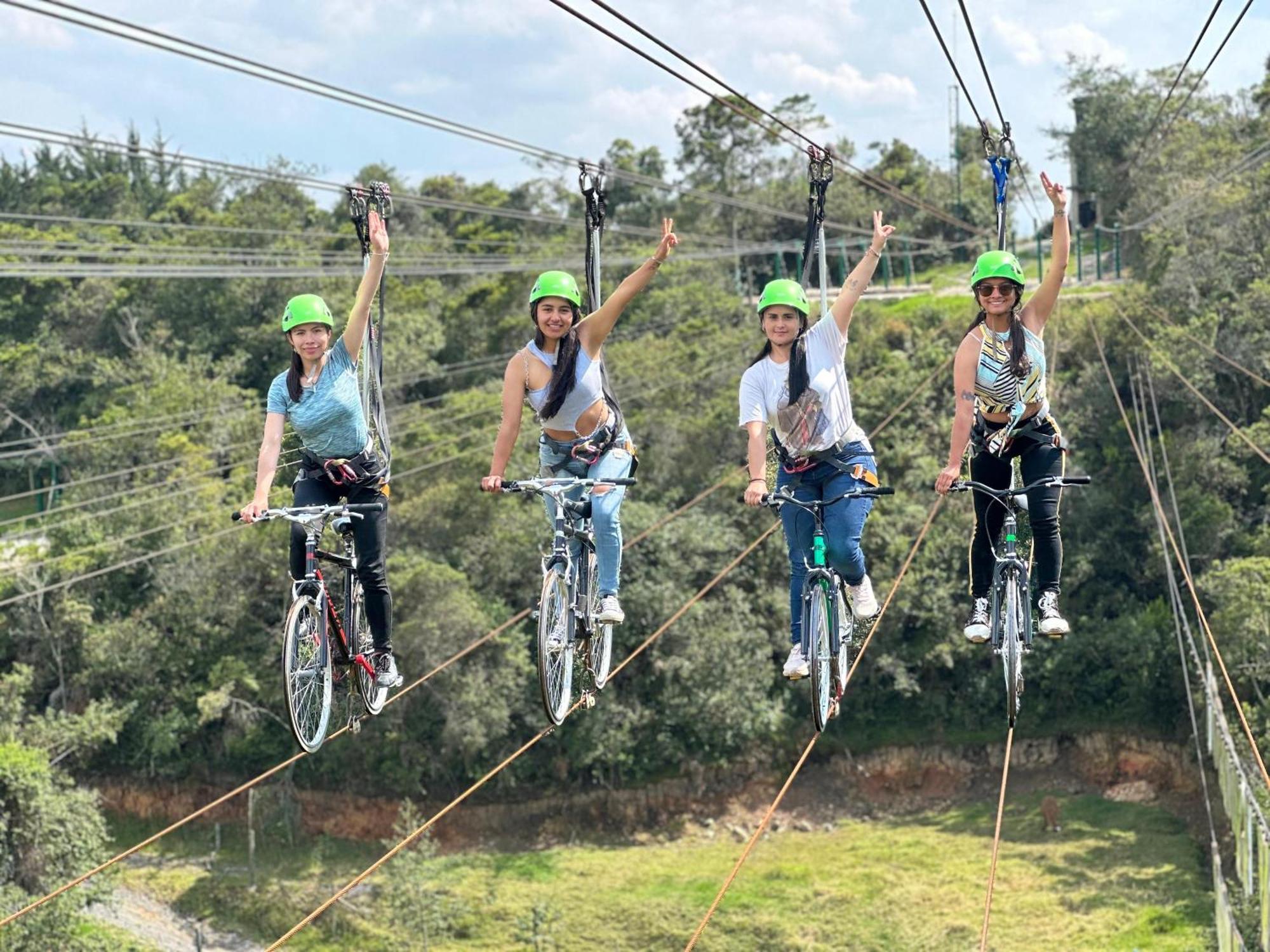 Hotel, Bungalows, Chalet Y Cabanas Aventura Park Villa De Leyva La Periquera 外观 照片